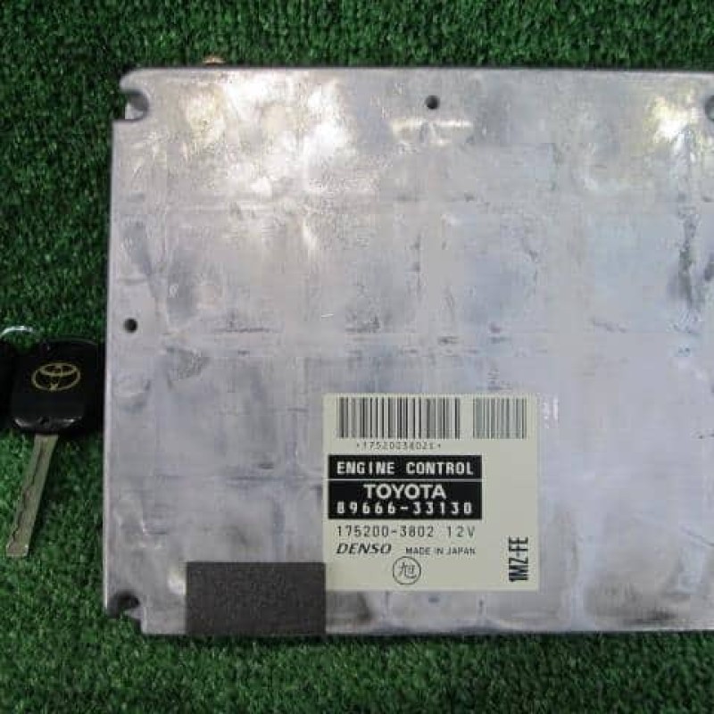 Toyota Windom MCV20 Engine Control Unit / ECU 89666-33130