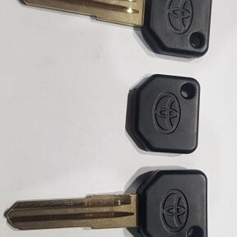 Toyota Rush key transponder chep key originel