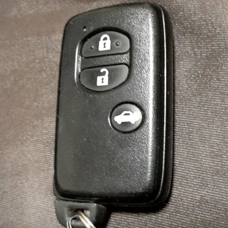 89904-22060 TOYOTA COROLLA AXIO 3 button Smart key  NKE165 NRE160 NZE16 push remote