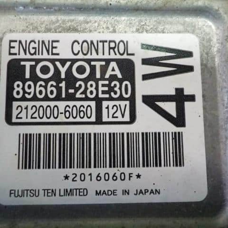 Engine Control Unit TOYOTA Voxy 2011 DBA-ZRR75G 89661-28E30