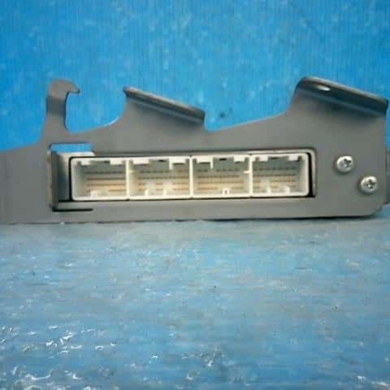 Hino Dutro XZU508M Engine Control Unit / ECU 89661-37670 H1