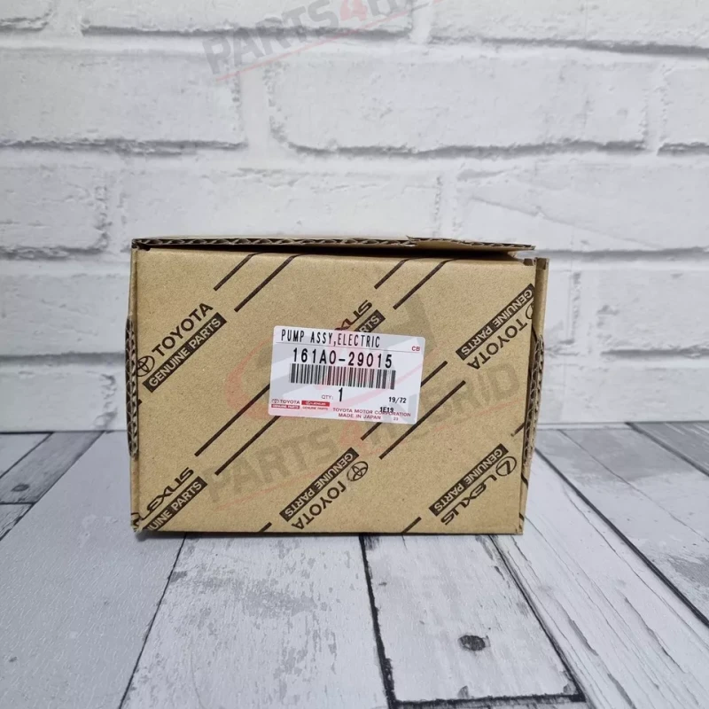 GENUINE TOYOTA NOAH HYBRID WATER PUMP BRAND NEW 161A0-29015 1YEAR WARRANTY
