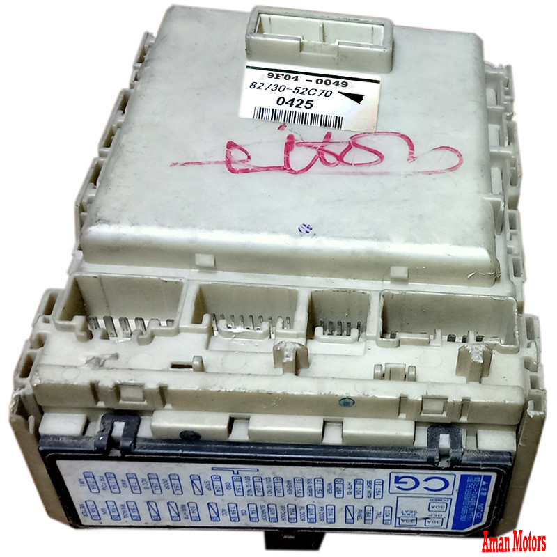 8273052C70 Fuse Box TOYOTA Vitz 2010 CBA-NCP95